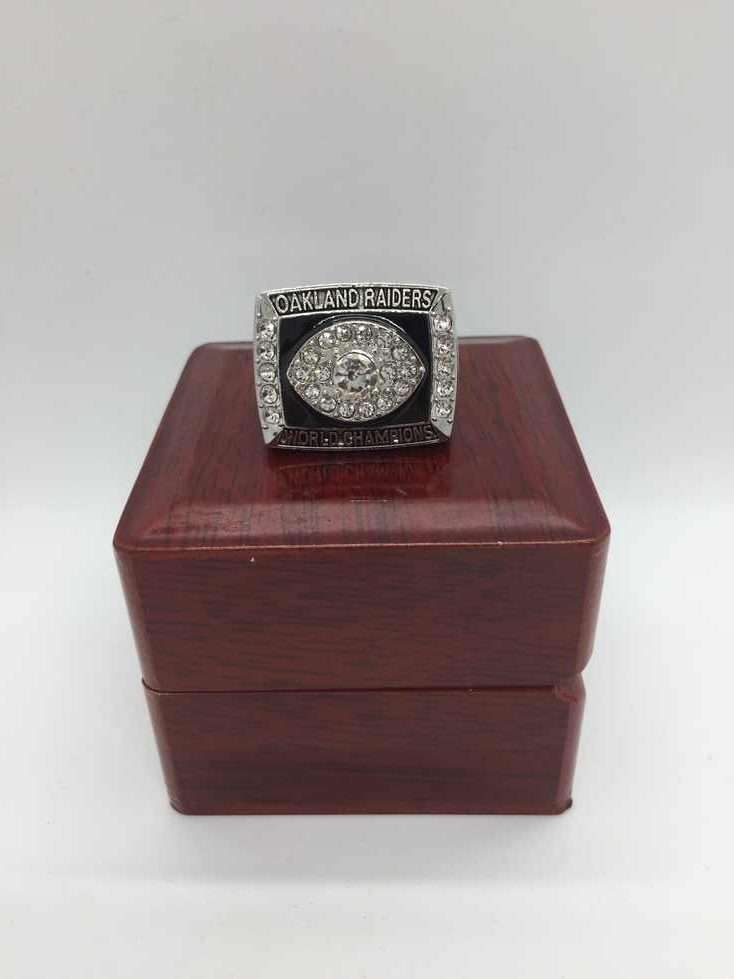 nfl-1976-oakland-raiders-super-bowl-ring-fred-biletnikoff-ring-2