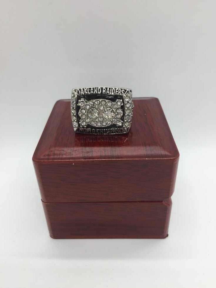 nfl-1980-oakland-raiders-super-bowl-ring-jim-plunkett-ring-2
