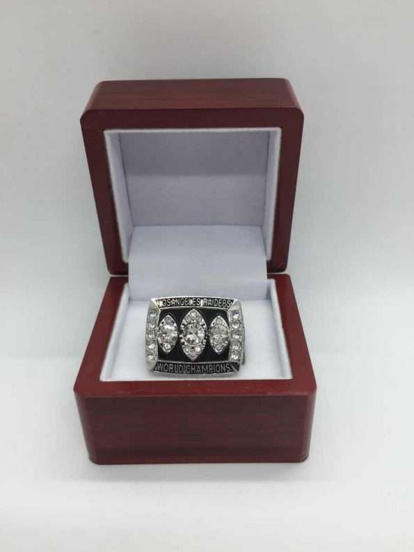 nfl-1983-los-angeles-raiders-super-bowl-ring-marcus-allen-ring-1